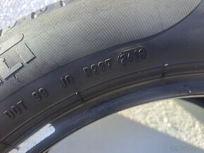 Pirelli Cinturato P7 215/55 r17 - 3