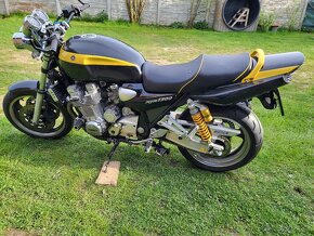 Yamaha XJR1300 - 3