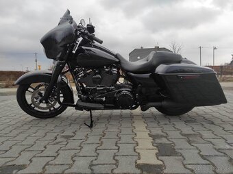 Harley Davidson Street Glide - 3