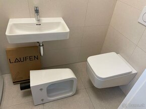 Predám Laufen bidet, wc ,umývadlá,interiérové dvere. - 3