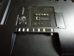 Samsung LCD TV - 3