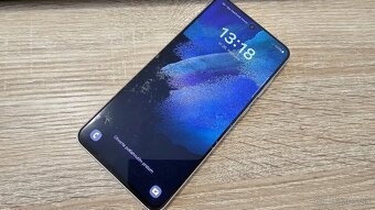 Poškodený lcd displej na Samsung S21 FE - 3