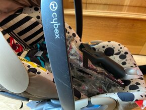 Cybex cloud Z i-size Kurkova 2021 - 3