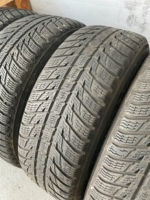 235/65 R17 Nokian wr3 - 3