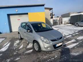 Hyundai i20 1.2 benzín 105000KM - 3