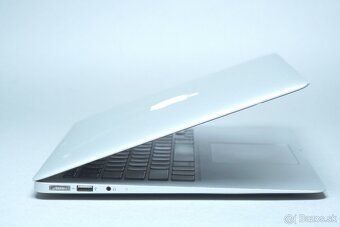 ZÁRUKA/MacbookAir13.3"/I5 1.8GHZ/4GB RAM/128GB SSD/CZ - 3