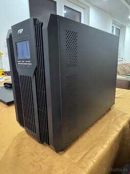 nahradny zalozny zdroj 3000VA 2700W - 3