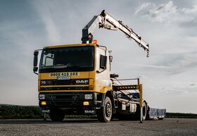 DAF 75.240 ATI - Lanový nosič s rukou + 2x kontajner k autu - 3