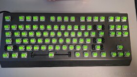 Predám plne vyčistenú klávesnicu Razer BlackWidow - 3