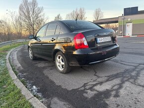 Hyundai accent 1.5 crdi - 3