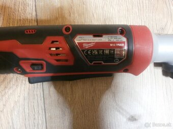 MILWAUKEE M12™ 1/4” Hex pravouhlý rázový uťahovák - 3