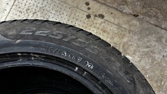 225/55R17 zimne - 3