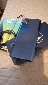 Motorola Moto G9 Plus 4gb + 128gb - 3