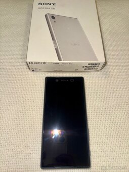 Sony Xperia Z5 - 3