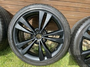 NEPTUNE Schwarz skoda Octavia RS 5x112  7,5x18 ET 51 VW Seat - 3