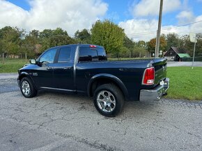 DODGE RAM 1500 5.7 HEMI V8 LARAMIE 8/2017 SERVISKA CARFAX - 3