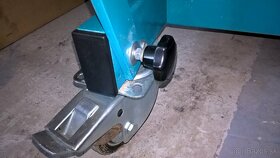 frézovací stolík makita RP2303 - 3