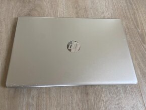 HP Pavilion 15 - 3