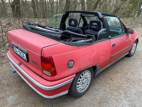 Opel Kadett Cabrio Bertone 2.0i 85kW - 3