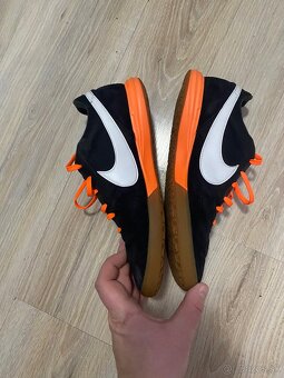 Halovky Nike - 3