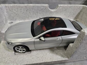 Mercedes Benz S-Klasse coupé 1:18 Norev - 3