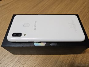 Samsung Galaxy A20e - 3