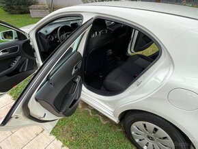 Mercedes-Benz A 160 1,6 Benzín - 3