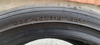 1x Dunlop SportMaxx RT2 - 225/40R18 92Y - 3