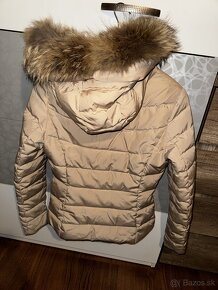 Moncler  bunda velkost xs - 3