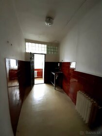 Obchodný priestor 46 m² na prenájom - 3