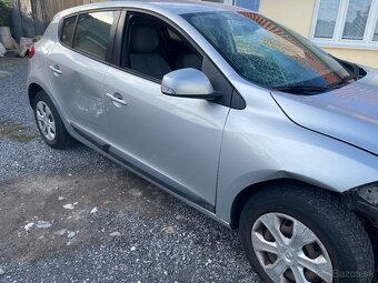 Rozpredam Renault Megane III 1.5 DCI K9KJ8 2010 - 3