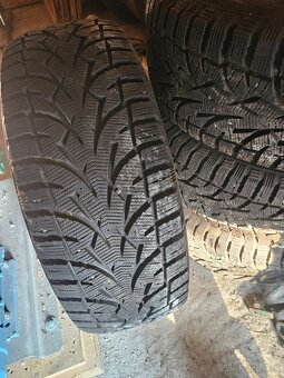 Mitsubishi pajero 265/70R15 - 3