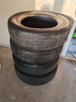 235/50R19v a 235/65R18 106V - 3