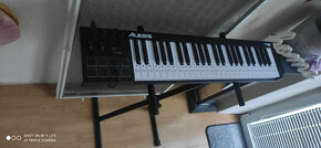 Alesis V49 MIDI klávesy + Stojan a kábel - 3