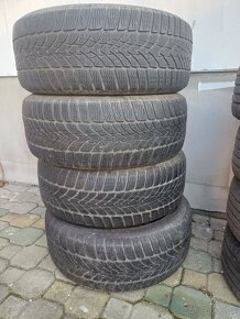 Predám zimné pneumatiky  225/50/R17 runflat Dunlop - 3