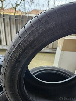 235/45 R18 - 3