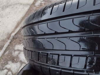 Predám pneu 205/60R16 - 3