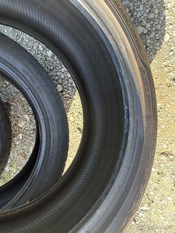 Predam pneu:245/40 R18 93Y FR - 3