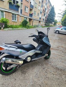 Yamaha T-Max - 3