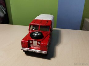 Corgi toys Land Rover - 3