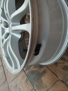 Alu disky 7,5J 5x112 R17 ET42 Anzio wheels - 3