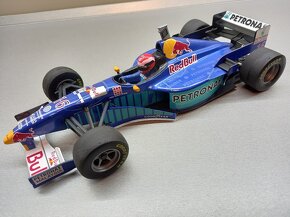 F1 SAUBER C16 RED BULL 1997 JOHNNY HERBERT ONYX 1:18 - 3