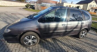 Predám Renault Scenic - 3