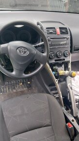 Toyota Auris 1.33 - 3