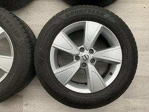 R17 ORIG.ALU KOLA VOLVO XC40 XC60 235/60/17 95% - 3