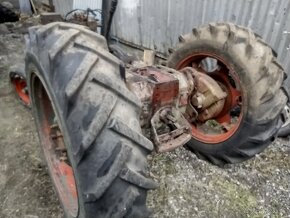 1/2 traktor Zetor 4712 - 3