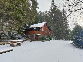 Chata v Lopušnej doline, pozemok 300 m2, oproti vlekom - 3