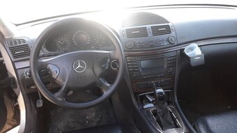 Mercedes w211 E 220 cdi - 3