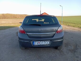 Opel Astra 1.4 66kw benzín - 3