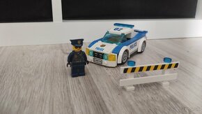 Policajné lego city 60138 - 3